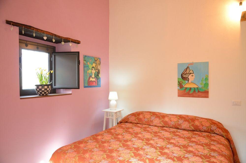 Il Tanaceto Hotel Castiglione De Sicilia Exterior photo